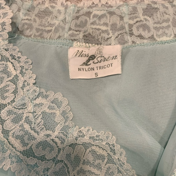 Vintage 1960’s Bed Jacket Hollywood Glamour. 🌸 Nylon Tricot in a very soft mint - Picture 7 of 8